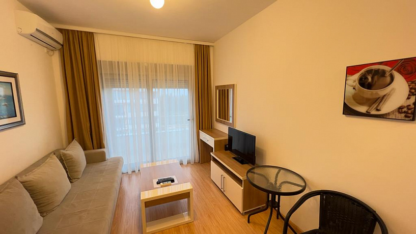 Квартирa с одной спальной комнатой в Улцине
